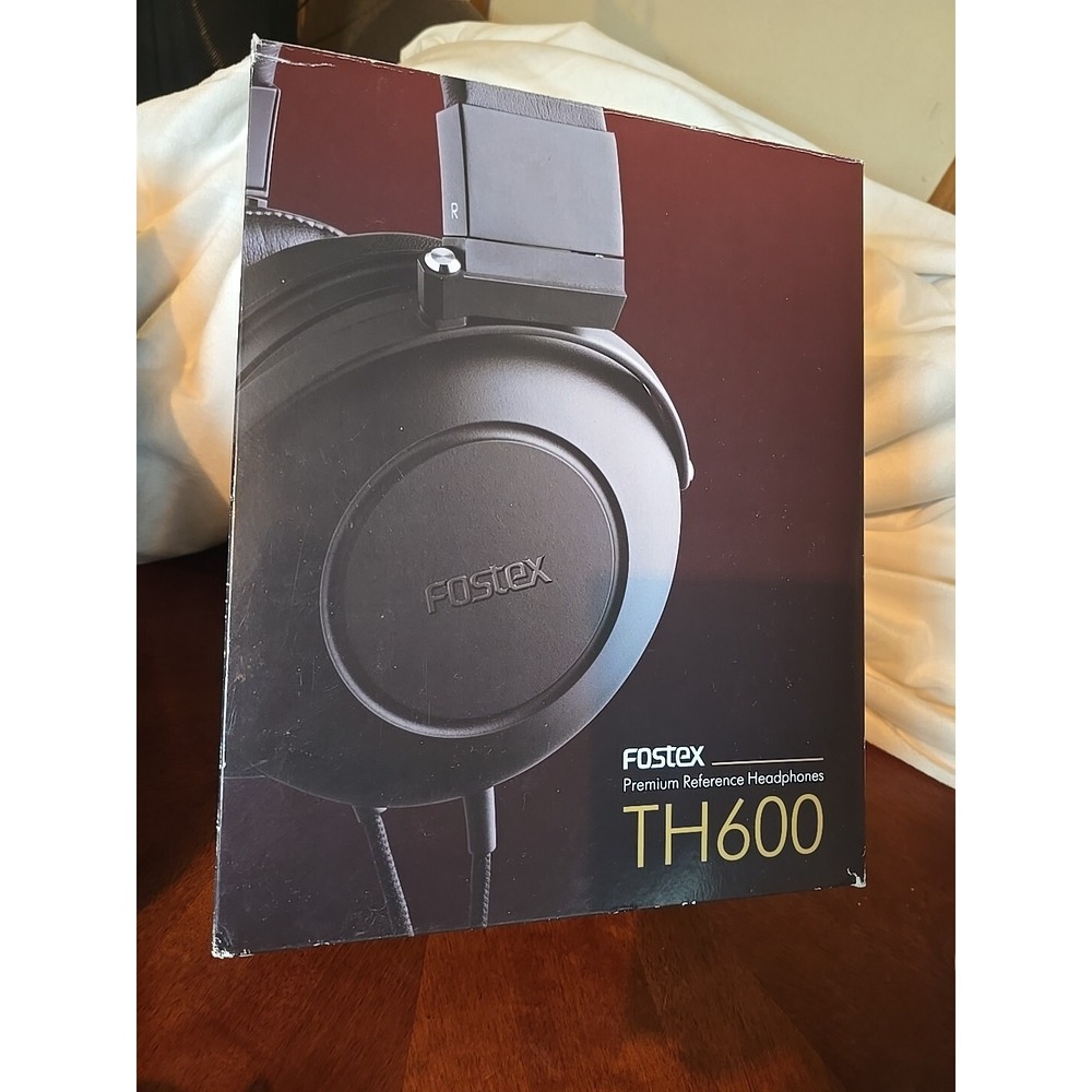 Fostex TH-600 Premium Reference Closed-back Headphones‎